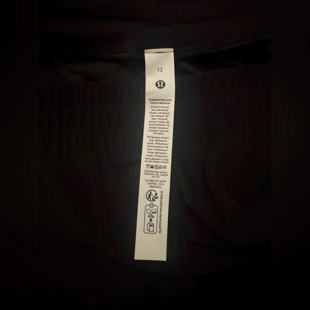 LuLuLemon Swift Mid-Rise Wide-Leg Pant - Picture 4 of 4